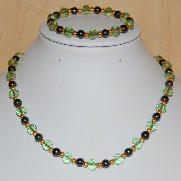 2 Pcs,Necklace,Bracelet,Magnetic Necklace,Magnetic Bracelet,Glass,Magnetic Beads - Picture 1 of 4